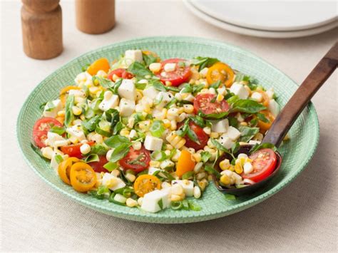 How many calories are in salad summer corn tomato & edamame 1 oz - calories, carbs, nutrition