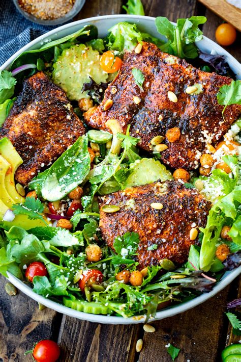 How many calories are in salmon bake with arugula salad and roasted sweet potatoes - calories, carbs, nutrition