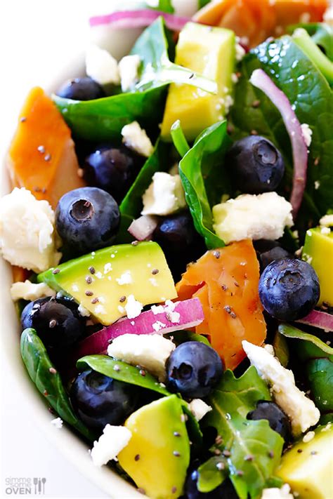 How many calories are in salmon blueberry spinach salad - calories, carbs, nutrition