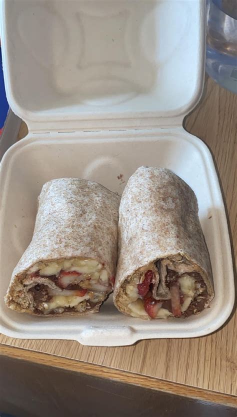 How many calories are in sand brkf wrap south of the border 10