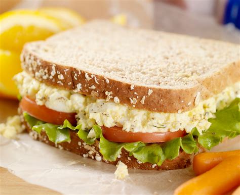 How many calories are in sand egg salad on wheat no chol mayo cmp 1/2 sandwich - calories, carbs, nutrition