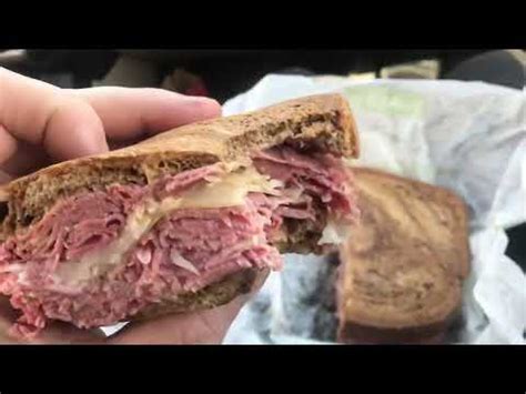 How many calories are in sand reuben corned beef - calories, carbs, nutrition