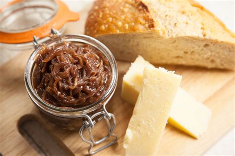 How many calories are in sand turkey browned onion marmalade & gouda baguette - calories, carbs, nutrition