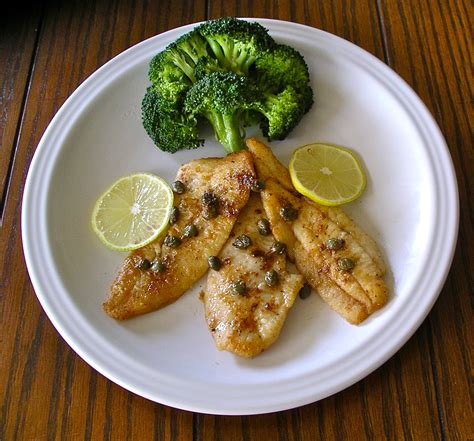 How many calories are in sauteed petrale sole in herb butter sauce - calories, carbs, nutrition