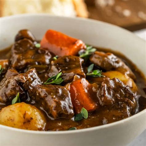 How many calories are in savory beef stew - calories, carbs, nutrition