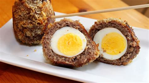 How many calories are in scotch egg with baked beans - calories, carbs, nutrition