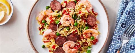 How many calories are in seafood chicken and andouille paella - calories, carbs, nutrition