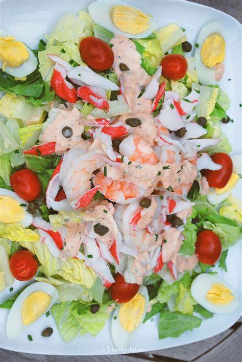 How many calories are in seafood louis salad plate - calories, carbs, nutrition