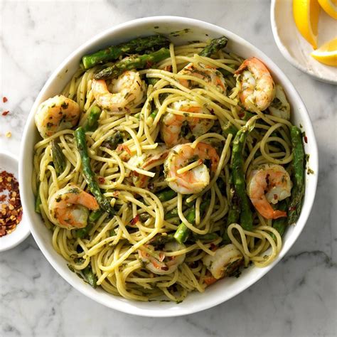 How many calories are in seafood pasta with thai pesto with roasted green beans with sesame seeds - calories, carbs, nutrition