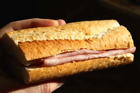 How many calories are in service special ham salad brown baguette - calories, carbs, nutrition