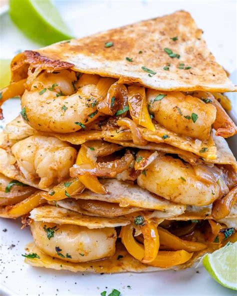 How many calories are in shrimp and chorizo quesadilla - calories, carbs, nutrition