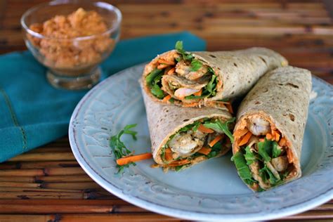 How many calories are in shrimp pesto wrap - calories, carbs, nutrition