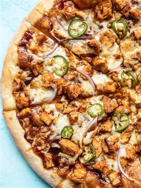 How many calories are in sicilian style bbq chicken pizza - calories, carbs, nutrition