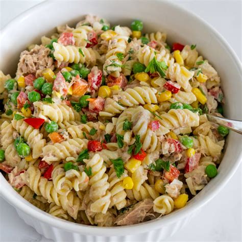 How many calories are in side pasta salad - calories, carbs, nutrition