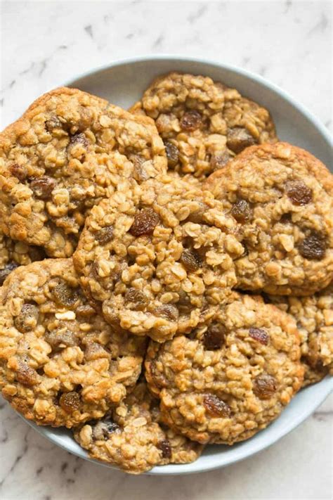 How many calories are in simply fresh oatmeal raisin cookie - calories, carbs, nutrition