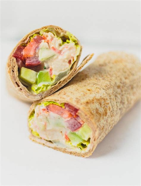 How many calories are in small chicken salad wrap - calories, carbs, nutrition