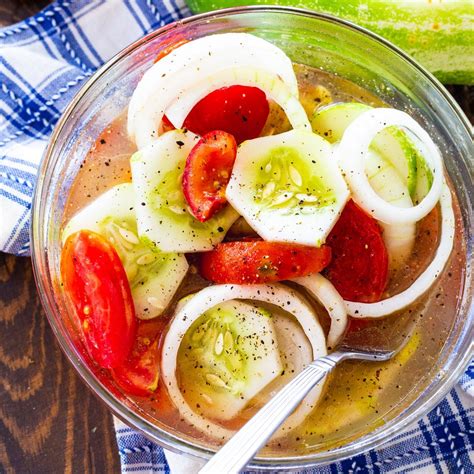 How many calories are in small tomato, cucumber, onion salad - calories, carbs, nutrition