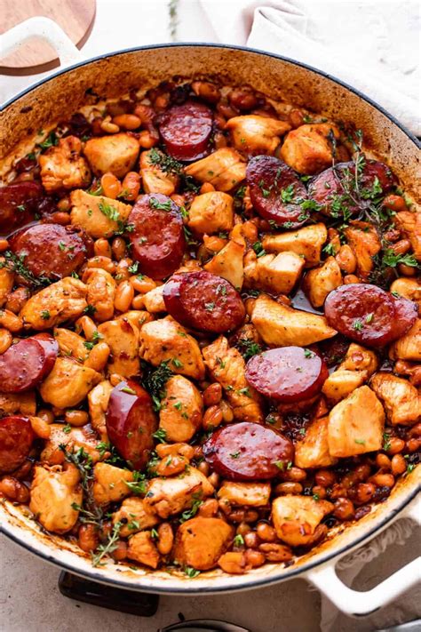 How many calories are in smoked chicken and white bean cassoulet - calories, carbs, nutrition