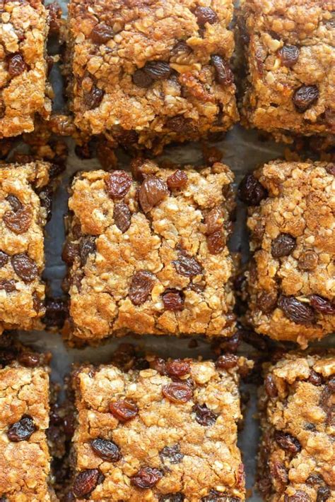 How many calories are in snack bars - soft baked oatmeal raisin - calories, carbs, nutrition