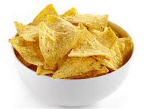 How many calories are in snacks - tortilla chips, plain - calories, carbs, nutrition