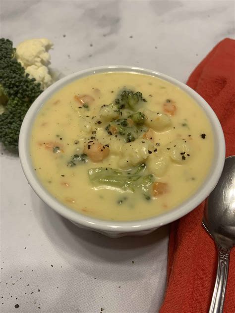 How many calories are in soup cauliflower and cheddar (bostwick) - calories, carbs, nutrition