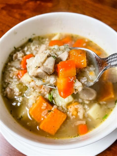 How many calories are in soup vegetable chicken (bostwick) - calories, carbs, nutrition