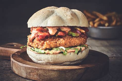 How many calories are in southern fried quorn burger - calories, carbs, nutrition