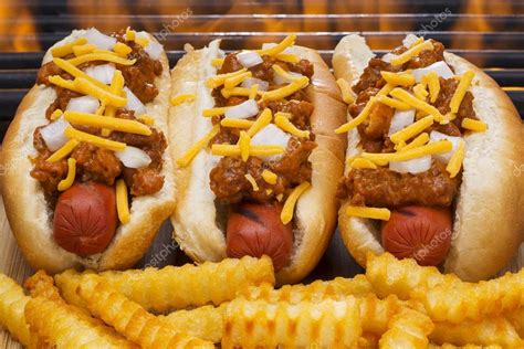 How many calories are in southwest chili dog with french fries - calories, carbs, nutrition