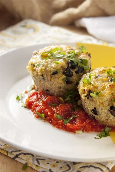 How many calories are in southwest quinoa cake - calories, carbs, nutrition