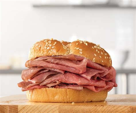 How many calories are in southwest roast beef sandwich - calories, carbs, nutrition