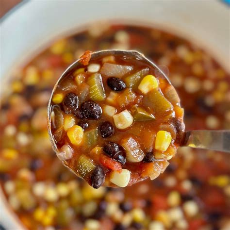 How many calories are in southwestern bean soup - calories, carbs, nutrition