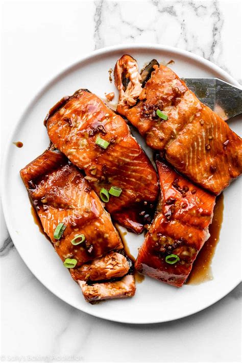 How many calories are in soy glazed grilled salmon - calories, carbs, nutrition