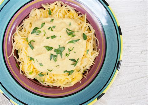 How many calories are in spaghetti squash with vegan cauliflower alfredo - calories, carbs, nutrition