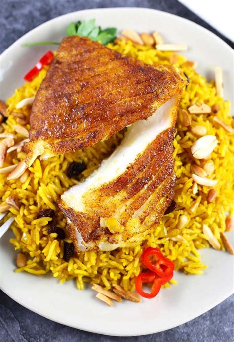 How many calories are in spiced fish served with basmati rice - calories, carbs, nutrition