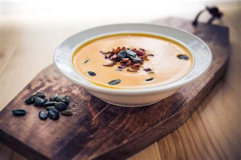 How many calories are in spiced pumpkin bacon soup - calories, carbs, nutrition