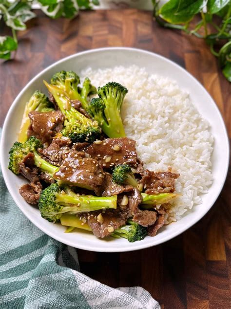 How many calories are in spicy asian beef and broccoli salad - calories, carbs, nutrition