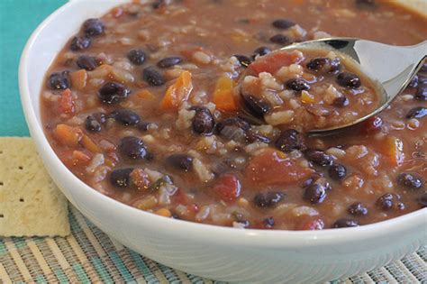 How many calories are in spicy black bean and rice soup - calories, carbs, nutrition