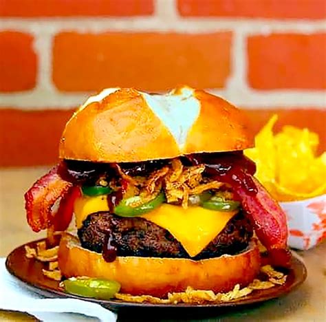 How many calories are in spicy jalapeno burger - calories, carbs, nutrition