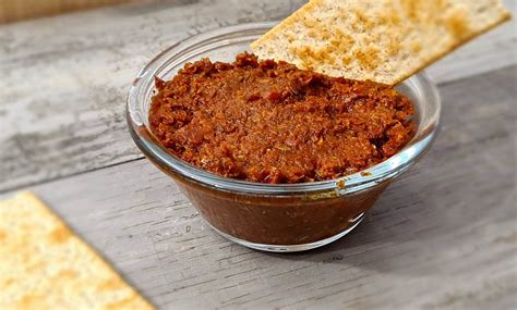 How many calories are in spicy sun-dried tomato & olive marinara - calories, carbs, nutrition