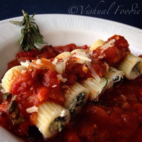 How many calories are in spinach stuffed rigatoni - calories, carbs, nutrition