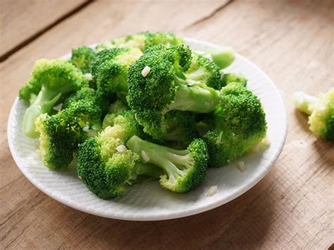 How many calories are in steamed lemon broccoli - calories, carbs, nutrition