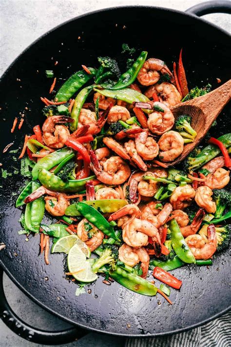 How many calories are in stir-fried shrimp w/garlic & chi - calories, carbs, nutrition