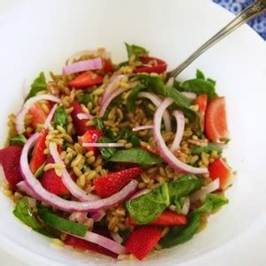 How many calories are in strawberry and kumut blend side salad - calories, carbs, nutrition