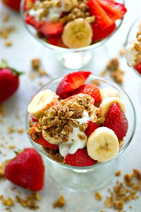 How many calories are in strawberry banana parfait oatmeal - calories, carbs, nutrition