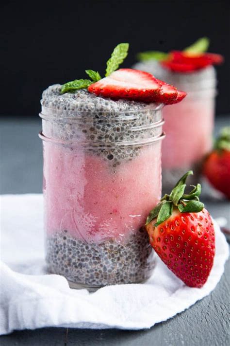 How many calories are in strawberry chia pudding parfait - calories, carbs, nutrition