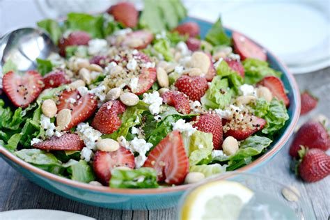 How many calories are in strawberry goat cheese salad (8 oz) - calories, carbs, nutrition