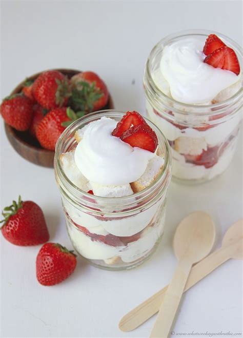 How many calories are in strawberry shortcake parfait with whipped topping - calories, carbs, nutrition