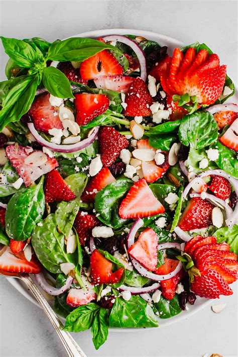 How many calories are in strawberry spinach salad - calories, carbs, nutrition