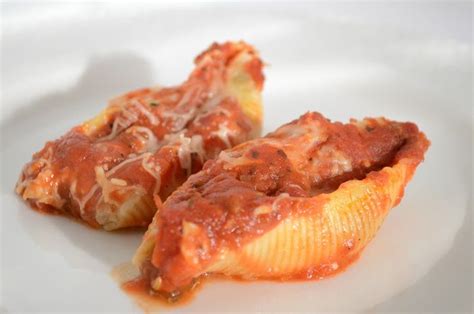 How many calories are in stuffed shells - calories, carbs, nutrition