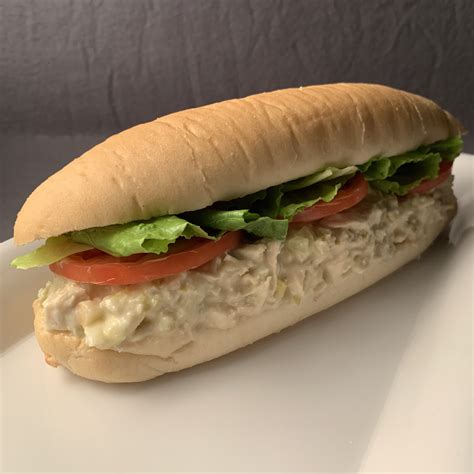 How many calories are in subc sub chicken salad 6